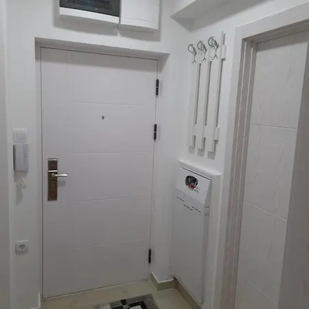 Holiday Apartments *