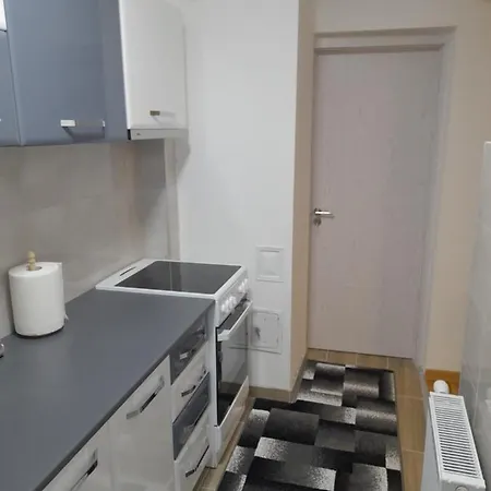 Holiday Apartments *