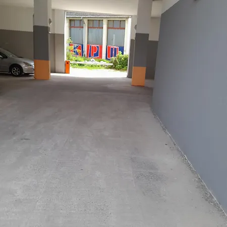 Holiday Apartments *